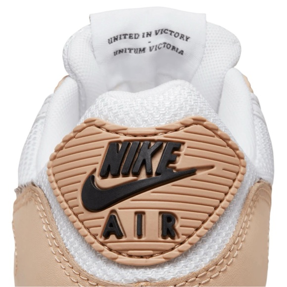WOMEN'S NIKE AIR MAX 90 “UNITED IN VICTORY” - Picture 9 of 10